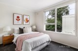 https://images.listonce.com.au/custom/160x/listings/526-edgevale-road-kew-vic-3101/199/01227199_img_06.jpg?csRbFq4rrWQ