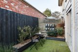 https://images.listonce.com.au/custom/160x/listings/526-eumeralla-road-caulfield-south-vic-3162/427/01428427_img_09.jpg?CiSz6WhESkY