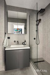 https://images.listonce.com.au/custom/160x/listings/5267-beaconsfield-parade-middle-park-vic-3206/906/01950906_img_09.jpg?RABsie3KREw