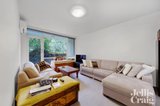 https://images.listonce.com.au/custom/160x/listings/527-belmont-avenue-north-glen-iris-vic-3146/758/01617758_img_01.jpg?FALfwgoo7ZU