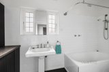 https://images.listonce.com.au/custom/160x/listings/5270-st-kilda-street-brighton-vic-3186/507/01474507_img_08.jpg?Brsn3JsDjyY