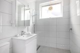 https://images.listonce.com.au/custom/160x/listings/529-park-street-south-yarra-vic-3141/330/01950330_img_06.jpg?CZ3JzPOqx78