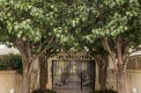 https://images.listonce.com.au/custom/160x/listings/529-park-street-south-yarra-vic-3141/467/01703467_img_10.jpg?Z3q2OTPc7cU