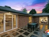 https://images.listonce.com.au/custom/160x/listings/52a-lincoln-road-croydon-vic-3136/262/01526262_img_14.jpg?OmiJOwMNQdc