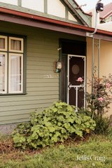 https://images.listonce.com.au/custom/160x/listings/53-barrow-street-coburg-vic-3058/122/01981122_img_20.jpg?s53e_Qq8bKw