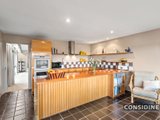 https://images.listonce.com.au/custom/160x/listings/53-caravelle-crescent-strathmore-heights-vic-3041/368/00847368_img_02.jpg?s6AzjRhw428