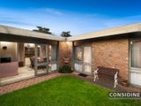 https://images.listonce.com.au/custom/160x/listings/53-caravelle-crescent-strathmore-heights-vic-3041/368/00847368_img_09.jpg?xHtRIBdnT7A