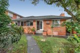 https://images.listonce.com.au/custom/160x/listings/53-essex-road-mount-waverley-vic-3149/718/01362718_img_10.jpg?NwL31L8497c