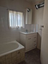 https://images.listonce.com.au/custom/160x/listings/53-frederick-street-yarraville-vic-3013/551/01900551_img_10.jpg?kMC2Isxrdrc
