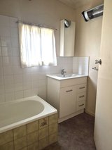 https://images.listonce.com.au/custom/160x/listings/53-frederick-street-yarraville-vic-3013/551/01900551_img_18.jpg?Xk_ByWKy_RE