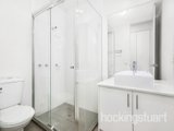 https://images.listonce.com.au/custom/160x/listings/53-glenroy-road-hawthorn-vic-3122/468/01684468_img_05.jpg?eRUwsB9_57c