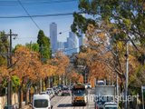 https://images.listonce.com.au/custom/160x/listings/53-glenroy-road-hawthorn-vic-3122/468/01684468_img_07.jpg?yIVATjmbXmw