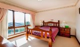 https://images.listonce.com.au/custom/160x/listings/53-grandview-road-wheelers-hill-vic-3150/986/01988986_img_05.jpg?_xR33K5DcRw