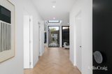 https://images.listonce.com.au/custom/160x/listings/53-grenfell-road-mount-waverley-vic-3149/028/01809028_img_10.jpg?gogXnUIU-vw
