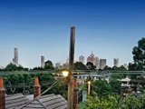 https://images.listonce.com.au/custom/160x/listings/53-haines-street-hawthorn-vic-3122/360/01684360_img_08.jpg?IC15XI88lEY