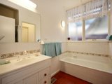 https://images.listonce.com.au/custom/160x/listings/53-holloway-road-croydon-north-vic-3136/777/00620777_img_07.jpg?goRfwRGv5GM