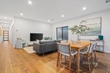 https://images.listonce.com.au/custom/160x/listings/53-jarvis-avenue-croydon-vic-3136/776/01550776_img_02.jpg?V0D6aWVvV7c