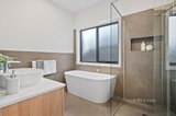 https://images.listonce.com.au/custom/160x/listings/53-jarvis-avenue-croydon-vic-3136/776/01550776_img_11.jpg?x5cd_ftLUtE