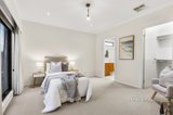 https://images.listonce.com.au/custom/160x/listings/53-josephine-avenue-mount-waverley-vic-3149/603/01635603_img_13.jpg?QL3AKWD1gxI