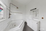 https://images.listonce.com.au/custom/160x/listings/53-liddiard-street-hawthorn-vic-3122/618/01911618_img_08.jpg?zRHQwYwXoQ4