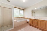 https://images.listonce.com.au/custom/160x/listings/53-mccallum-road-doncaster-vic-3108/533/00570533_img_11.jpg?imr4AiMe2L0