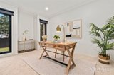https://images.listonce.com.au/custom/160x/listings/53-oak-hill-road-mount-waverley-vic-3149/689/01948689_img_13.jpg?7HwY7PmTSZI