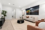 https://images.listonce.com.au/custom/160x/listings/53-oak-hill-road-mount-waverley-vic-3149/689/01948689_img_17.jpg?qaf6DV8LKa4