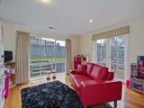 https://images.listonce.com.au/custom/160x/listings/53-pinoak-drive-yarra-glen-vic-3775/306/01525306_img_05.jpg?1SjdVqZJH5I