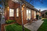 https://images.listonce.com.au/custom/160x/listings/53-rosedale-road-glen-iris-vic-3146/631/00093631_img_05.jpg?N94grTYhk6M