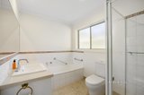 https://images.listonce.com.au/custom/160x/listings/53-rosstrevor-crescent-mitcham-vic-3132/417/01516417_img_09.jpg?zs-xiyU63ww