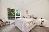 https://images.listonce.com.au/custom/160x/listings/53-smith-avenue-croydon-vic-3136/982/01680982_img_10.jpg?PeyKGe_OoeI