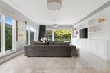 https://images.listonce.com.au/custom/160x/listings/53-station-street-aspendale-vic-3195/032/01597032_img_03.jpg?fVQmAehk9KQ