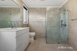 https://images.listonce.com.au/custom/160x/listings/53-tanbridge-way-warranwood-vic-3134/257/00930257_img_06.jpg?axrNENgsvyU