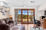 https://images.listonce.com.au/custom/160x/listings/53-westview-court-kyneton-vic-3444/257/01898257_img_04.jpg?Ass68ovEd5o