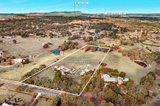 https://images.listonce.com.au/custom/160x/listings/53-westview-court-kyneton-vic-3444/990/01701990_img_16.jpg?bsHCdEk2uVk