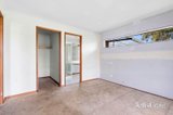 https://images.listonce.com.au/custom/160x/listings/53-white-avenue-romsey-vic-3434/792/01933792_img_09.jpg?O5Y2fj6AnGc
