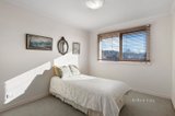 https://images.listonce.com.au/custom/160x/listings/531-vinter-avenue-croydon-vic-3136/036/01551036_img_08.jpg?a1Ot_ylDAWU