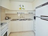 https://images.listonce.com.au/custom/160x/listings/53197-canterbury-road-st-kilda-west-vic-3182/485/01087485_img_04.jpg?djlqgI1rZjk