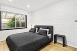 https://images.listonce.com.au/custom/160x/listings/532-adelaide-street-mornington-vic-3931/138/01595138_img_03.jpg?GCPSKsBTXIs