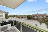 https://images.listonce.com.au/custom/160x/listings/532-williams-road-prahran-vic-3181/219/01984219_img_13.jpg?hoJRXPxHJW8