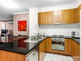 https://images.listonce.com.au/custom/160x/listings/5339-dorcas-street-south-melbourne-vic-3205/084/01087084_img_05.jpg?F4H4kbSdxSw