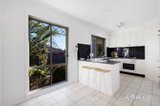 https://images.listonce.com.au/custom/160x/listings/534-karingal-street-croydon-north-vic-3136/348/01856348_img_05.jpg?iF1qWLsUSVI