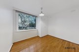 https://images.listonce.com.au/custom/160x/listings/536-byron-st-elwood-vic-3184/298/01928298_img_09.jpg?QLPfuOAD3jk