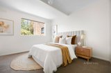 https://images.listonce.com.au/custom/160x/listings/5370-montague-street-albert-park-vic-3206/522/01607522_img_06.jpg?hxQdZagT6zU