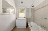 https://images.listonce.com.au/custom/160x/listings/5379-toorak-road-south-yarra-vic-3141/796/00815796_img_05.jpg?LCqD_VpQeL8