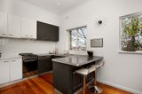 https://images.listonce.com.au/custom/160x/listings/538-ormond-road-elwood-vic-3184/556/01878556_img_04.jpg?xNml8mKiYRg