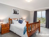 https://images.listonce.com.au/custom/160x/listings/53a-alexandra-road-lilydale-vic-3140/983/01524983_img_07.jpg?_xn4rAhdPho