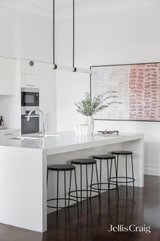 https://images.listonce.com.au/custom/160x/listings/54-barkly-avenue-armadale-vic-3143/836/01748836_img_08.jpg?3hwvFXftgrY