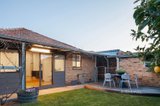 https://images.listonce.com.au/custom/160x/listings/54-bradley-avenue-thornbury-vic-3071/492/01561492_img_03.jpg?Nc-lQ7_ZZO0