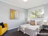 https://images.listonce.com.au/custom/160x/listings/54-cardigan-road-mooroolbark-vic-3138/384/01526384_img_10.jpg?z-as0T-_NFo